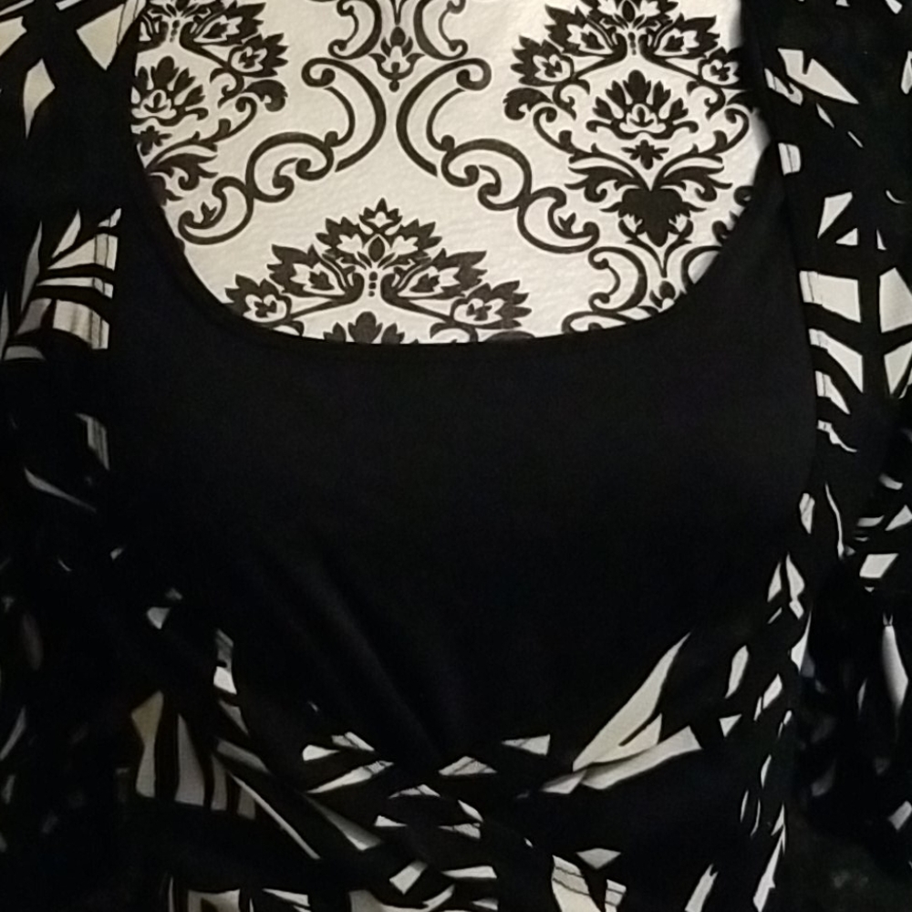Adorable blouse - Picture 8 of 9